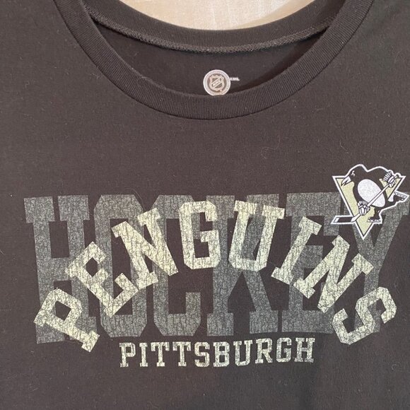 NHL Pittsburg Penguins  T-Shirt Ladies Lg Black - Picture 3 of 7
